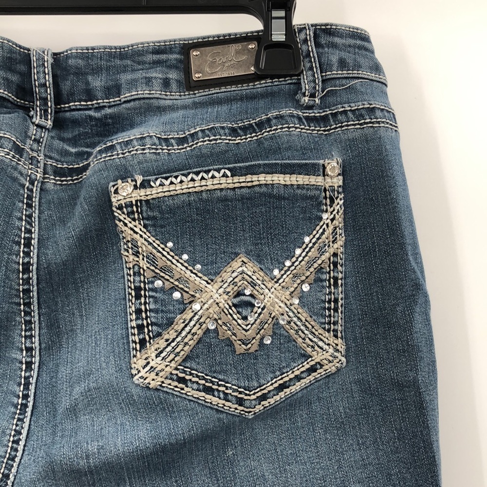 3/$25 Earl Cropped Jeans Size 14P - Picture 8 of 12